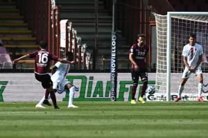 Salerno, 25.04.2025 - Salernitana - Cosenza / Campionato Serie B 2024-25 / foto Nicola Ianuale
Nella foto: il gol di Tommaso Corazza della Salernitana