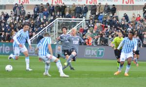 Alessandria, Serie B, 2021/2022, Alessandria-Spal 2-2, giocata allo stadio Giuseppe Moccagatta, nella foto: passaggio di Simone Corazza
