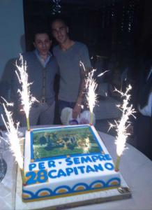 Festa a sorpresa per l'ex capitano del Napoli Paolo Cannavaro 
