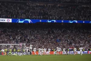 Madrid, Champions League 2023-2024, Real Madrid CF-FC Bayern Munchen, giocata allo stadio Santiago Bernabeu. Nella foto: Il Real Madrid CF festeggia la qualificazione alla finale della Champions League