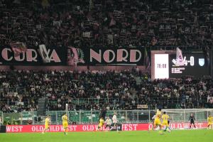 Palermo, Italy, 1 November 2025. Renzo Barbera Stadium, Palermo vs Pescara, match valid for the 2025/2026 Serie B championship. In the photo: Palermo fans