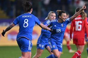 Db Parma 05/12/2023 - Nations League femminile / Italia-Svizzera / foto Daniele Buffa/Image Sport
nella foto: esultanza gol Arianna Caruso