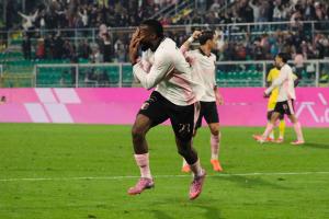 Palermo, Italy, 1 November 2025. Renzo Barbera Stadium, Palermo vs Pescara, match valid for the 2025/2026 Serie B championship. In the photo: Salim Diakite' (Palermo FC) celebrating