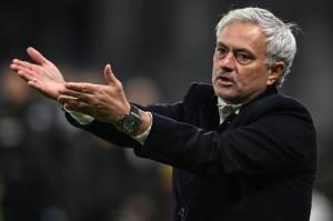 Mg Reggio Emilia 03/12/2023 - campionato di calcio serie A / Sassuolo-Roma / foto Matteo Gribaudi/Image Sport
nella foto: Jose’ Mourinho