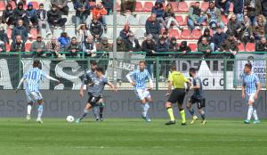 Alessandria, Serie B, 2021/2022, Alessandria-Spal 2-2, giocata allo stadio Giuseppe Moccagatta, nella foto: lancio lungo di Valerio Mantovani