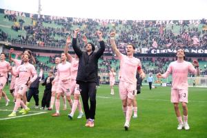 Palermo, Italy, 21 February 2026. Renzo Barbera Stadium, Palermo FC vs FC Sudtirol, match valid for the 2025/2026 Serie B championship. In the photo: Palermo FC final celebration