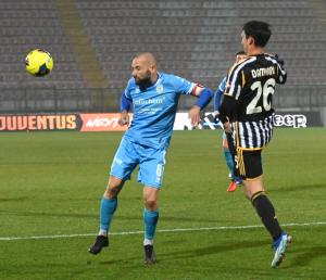Alessandria Serie C, 2023/2024, Juventus Next Gen-Pineto 2-2, giocata allo stadio Giuseppe Moccagatta, nella foto: colpo di testa di Riccardo Della Quercia