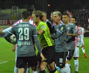 Alessandria, Serie B, 2021/2022, Alessandria-Vicenza 0-1, giocata allo stadio Giuseppe Moccagatta, nella foto: momenti di tensione in campo