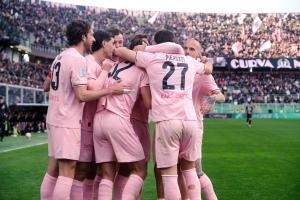 Palermo, Italy, 21 February 2026. Renzo Barbera Stadium, Palermo FC vs FC Sudtirol, match valid for the 2025/2026 Serie B championship. In the photo: Palermo FC celebration after a goal by Pietro Ceccaroni (Palermo FC)