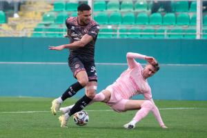 Palermo, Italy, 21 February 2026. Renzo Barbera Stadium, Palermo FC vs FC Sudtirol, match valid for the 2025/2026 Serie B championship. In the photo: Dennis Johnsen (Palermo FC) and Hamza El Kaouakibi (FC Sudtirol)