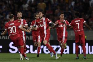 Pisa 29/05/2022 - finale Play Off serie B / Pisa-Monza / foto Image Sport
nella foto: esultanza gol Luca Marrone