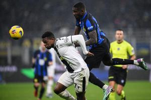 Cm Milano 09/12/2023 - campionato di calcio serie A / Inter-Udinese / foto Cristiano Mazzi/Image Sport nella foto: Marcus Thuram-Christian Kabasele