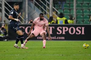 Palermo, Italy, 12 December 2025. Renzo Barbera Stadium, Palermo vs Sampdoria, match valid for the 2025/2026 Serie B championship. In the photo: Jeremy Le Douaron (Palermo FC)