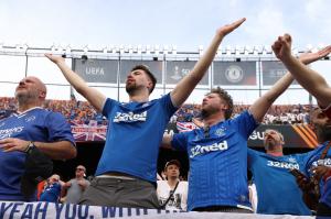 Eintracht Frankfurt-Rangers 6-5 