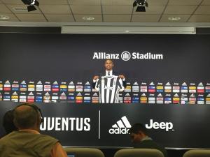 Presentazione Douglas Costa