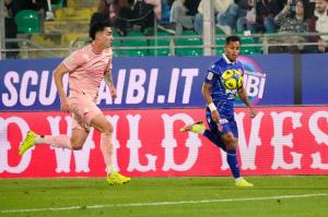Palermo, Italy, 27 December 2025. Renzo Barbera Stadium, Palermo vs Padova, match valid for the 2025/2026 Serie B championship. In the photo: Davide Veroli (Palermo FC)