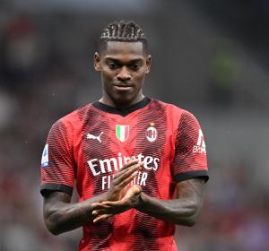 Milan-Hellas Verona 3-1 