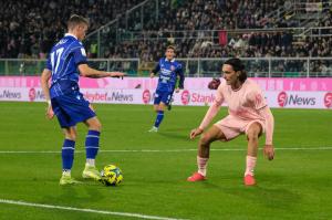 Palermo, Italy, 27 December 2025. Renzo Barbera Stadium, Palermo vs Padova, match valid for the 2025/2026 Serie B championship. In the photo: Alessandro Capelli (Padova) and Tommaso Augello (Palermo FC)