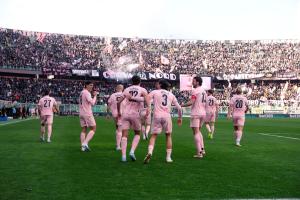 Palermo, Italy, 21 February 2026. Renzo Barbera Stadium, Palermo FC vs FC Sudtirol, match valid for the 2025/2026 Serie B championship. In the photo: Palermo FC celebration after a goal by Pietro Ceccaroni (Palermo FC)