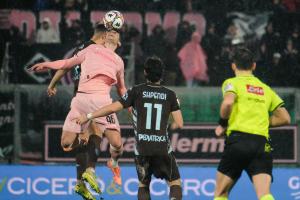 Palermo, Italia, 7 febbraio 2026. Stadio Renzo Barbera, Palermo vs Empoli, match valido per il campionato di Serie B 2025/2026. Nella foto: Giangiacomo Magnani (Palermo FC)