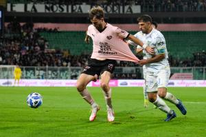 Palermo, Serie B 2024/2025, Palermo-Carrarese 1-1, Stadio Renzo Barbera /foto Federico Serra/, nella foto: Jeremy Le Douaron