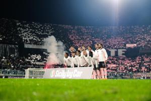 Palermo, Italia, 1 novembre 2025. Stadio Renzo Barbera, Palermo vs Pescara, match valido per il campionato di Serie B 2025/2026. Nella foto: Formazione iniziale del Palemro FC