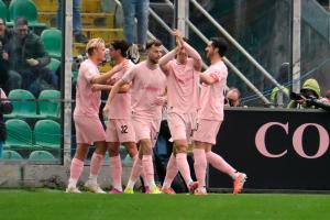 Palermo, Italy, 14 February 2026. Renzo Barbera Stadium, Palermo vs Virtus Entella, match valid for the 2025/2026 Serie B championship. In the photo: Celebration after Joel Pohjanpalo's goal (Palermo FC)