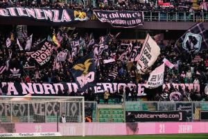 Palermo, Italia, 7 febbraio 2026. Stadio Renzo Barbera, Palermo vs Empoli, match valido per il campionato di Serie B 2025/2026. Nella foto: Tifosi del Palermo