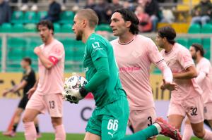Palermo, Italy, 14 February 2026. Renzo Barbera Stadium, Palermo vs Virtus Entella, match valid for the 2025/2026 Serie B championship. In the photo: Jesse Joronen (Palermo FC)