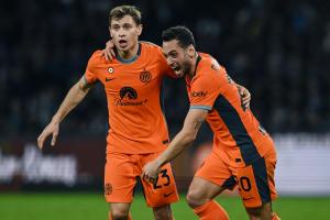 Db Napoli 03/12/2023 - campionato di calcio serie A / Napoli-Inter / foto Daniele Buffa/Image Sport
nella foto: esultanza gol Hakan Calhanoglu