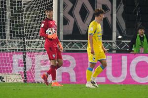 Palermo, Italy, 1 November 2025. Renzo Barbera Stadium, Palermo vs Pescara, match valid for the 2025/2026 Serie B championship. In the photo: Sebastiano Desplanches (Pescara)