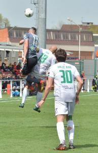 Alessandria, Serie B, 2021/2022, Alessandria-Pordenone 2-0, giocata allo stadio Giuseppe Moccagatta, nella foto: Michele Marconi contrastato da Simone Pasa