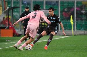 Palermo, Italia, 7 febbraio 2026. Stadio Renzo Barbera, Palermo vs Empoli, match valido per il campionato di Serie B 2025/2026. Nella foto: Tommaso Augello (Palermo FC)