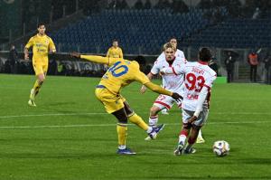 frosinone-bari
seydou fini, mehdi dorval, matthias braunoder 