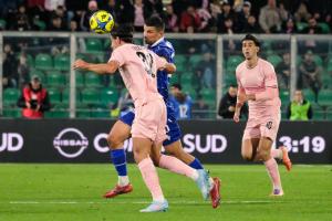 Palermo, Italy, 27 December 2025. Renzo Barbera Stadium, Palermo vs Padova, match valid for the 2025/2026 Serie B championship. In the photo: Pietro Ceccaroni (Palermo FC)
