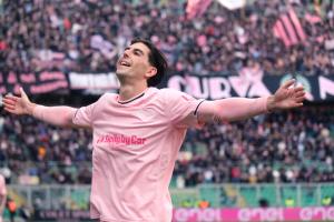 Palermo, Italy, 21 February 2026. Renzo Barbera Stadium, Palermo FC vs FC Sudtirol, match valid for the 2025/2026 Serie B championship. In the photo: Filippo Ranocchia (Palermo FC) celebrates but the goal is subsequently disallowed