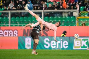 Palermo, Italia, 7 febbraio 2026. Stadio Renzo Barbera, Palermo vs Empoli, match valido per il campionato di Serie B 2025/2026. Nella foto: Dennis Johnsen (Palermo FC)