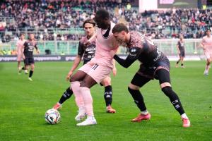Palermo, Italy, 21 February 2026. Renzo Barbera Stadium, Palermo FC vs FC Sudtirol, match valid for the 2025/2026 Serie B championship. In the photo: Emmanuel Gyasi (Palermo FC)