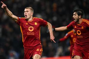 Mg Reggio Emilia 03/12/2023 - campionato di calcio serie A / Sassuolo-Roma / foto Matteo Gribaudi/Image Sport
nella foto: esultanza gol Rasmus Kristensen