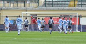 Alessandria, Serie B, 2021/2022, Alessandria-Spal 2-2, giocata allo stadio Giuseppe Moccagatta, nella foto: il gol del vantaggio della Spal realizzato da Federico Viviani