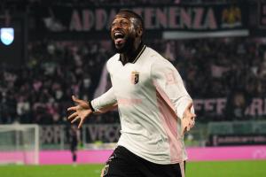 Palermo, Italia, 1 novembre 2025. Stadio Renzo Barbera, Palermo vs Pescara, match valido per il campionato di Serie B 2025/2026. Nella foto: Esultanza Salim Diakite' (Palermo FC)