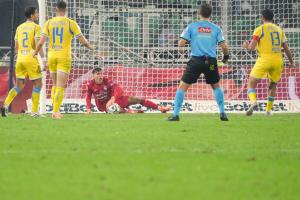 Palermo, Italia, 1 novembre 2025. Stadio Renzo Barbera, Palermo vs Pescara, match valido per il campionato di Serie B 2025/2026. Nella foto: Sebastiano Desplanches (Pescara)