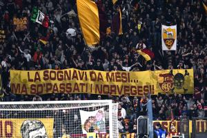 As Roma 19/04/2025 - campionato di calcio serie A / Roma-Hellas Verona / foto Antonello Sammarco/Image Sport
nella foto: striscione tifosi Roma
