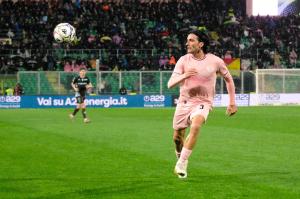 Palermo, Italia, 7 febbraio 2026. Stadio Renzo Barbera, Palermo vs Empoli, match valido per il campionato di Serie B 2025/2026. Nella foto: Tommaso Augello (Palermo FC)