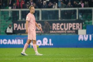 Palermo, Italy, 12 December 2025. Renzo Barbera Stadium, Palermo vs Sampdoria, match valid for the 2025/2026 Serie B championship. In the photo: Joel Pohjanpalo (Palermo FC)