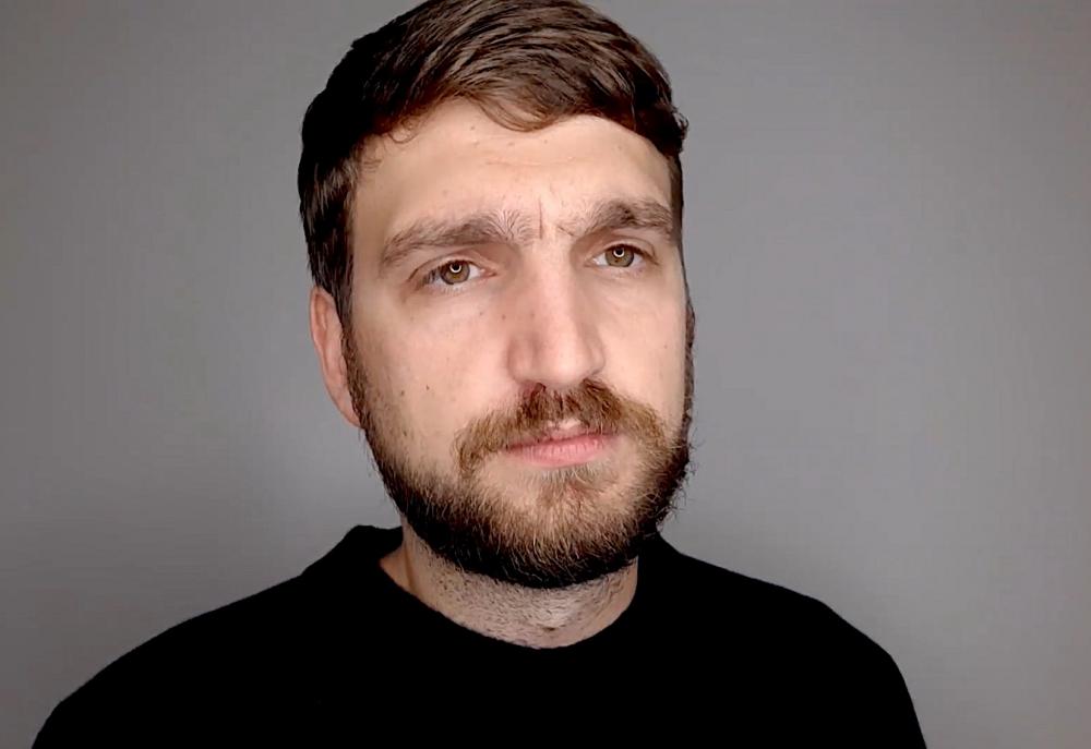 alt=