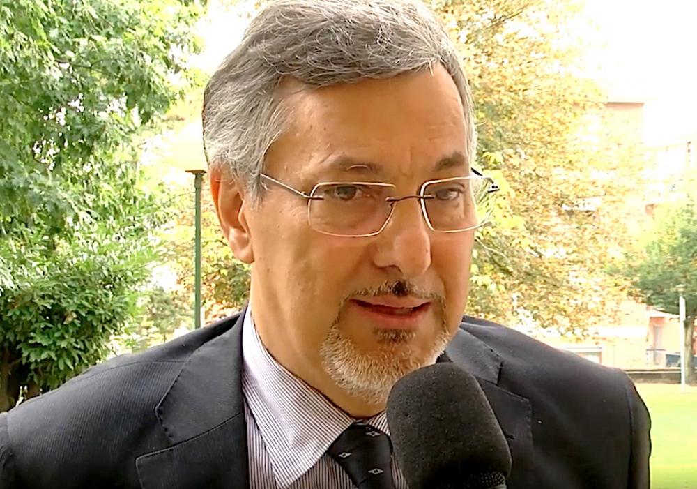 alt=