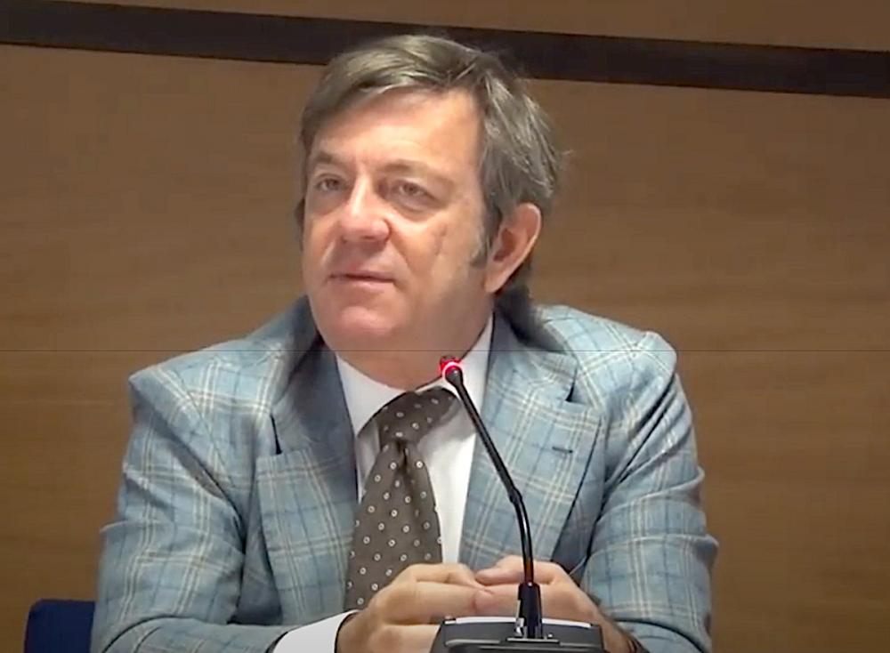alt=