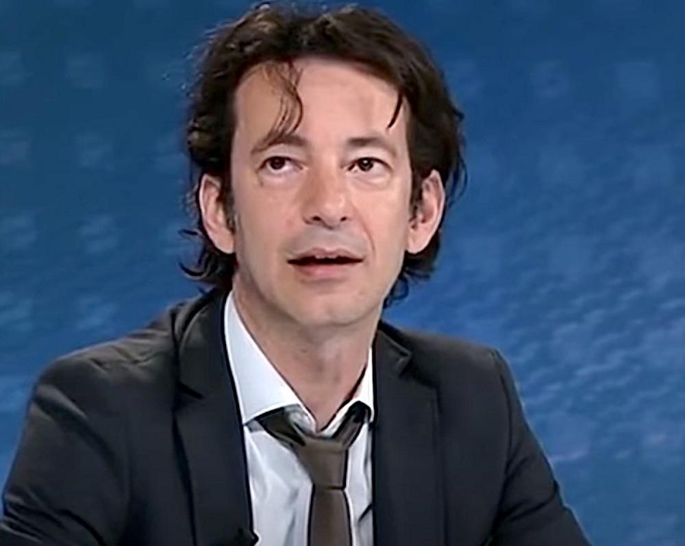 alt=