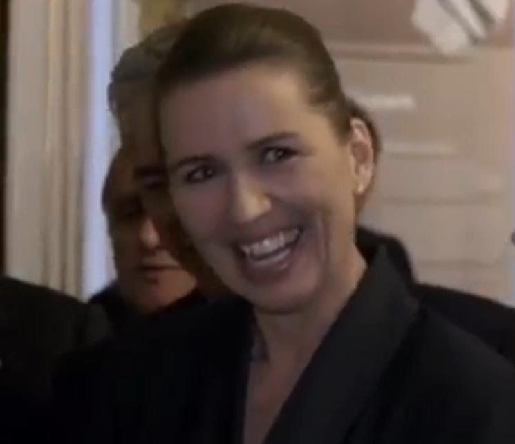 alt=